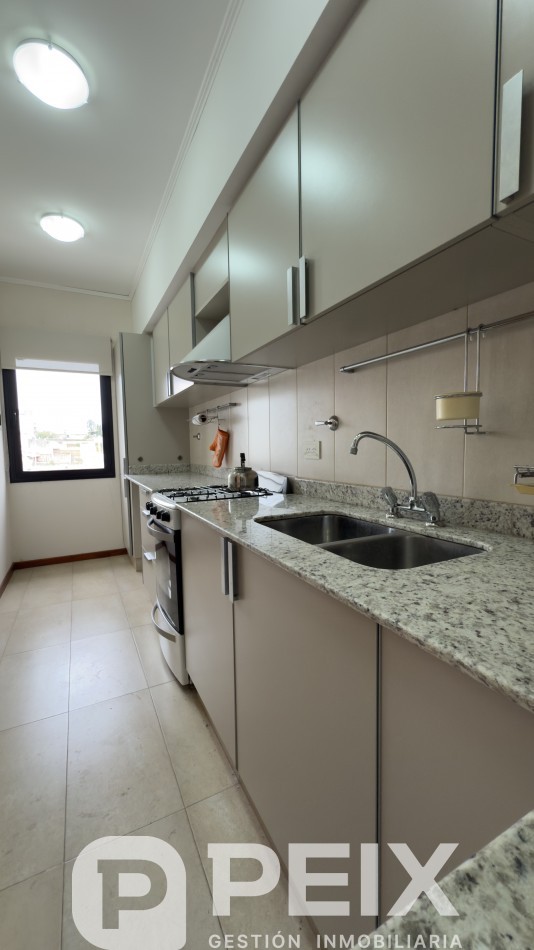 PROPIEDAD MIXTA CON ESPACIO PROFESIONAL Y VIVIENDA