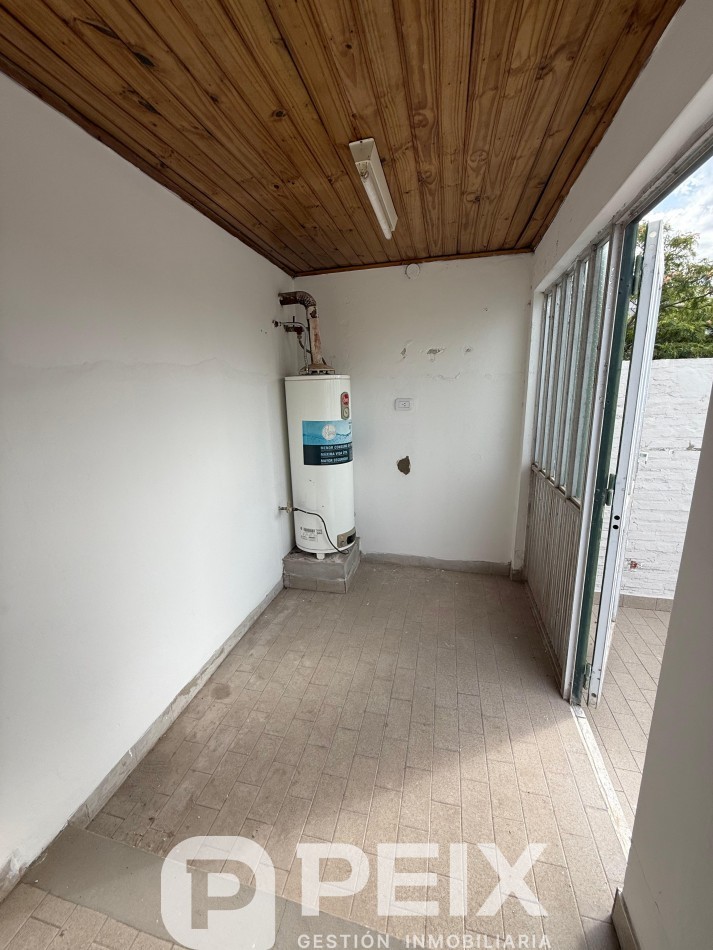 HERMOSA CASA CON COMODOS AMBIENTES
