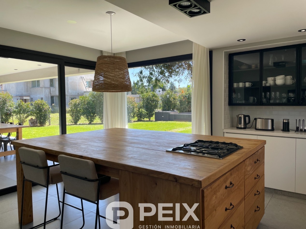 ELEGANCIA Y DISEÑO EN BARRIO PRIVADO