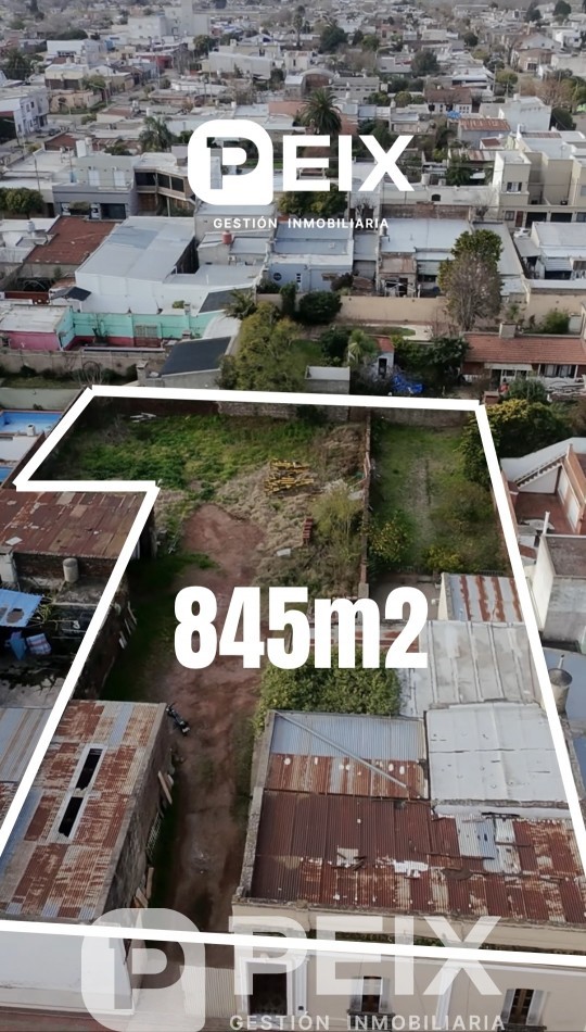 CASA SOBRE GRAN LOTE CENTRICO 