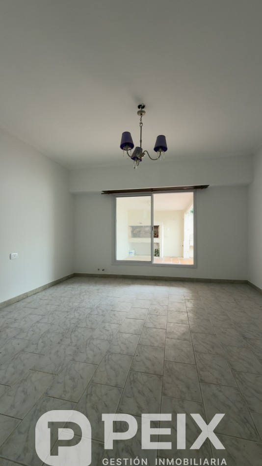 HERMOSA CASA CON COMODOS AMBIENTES