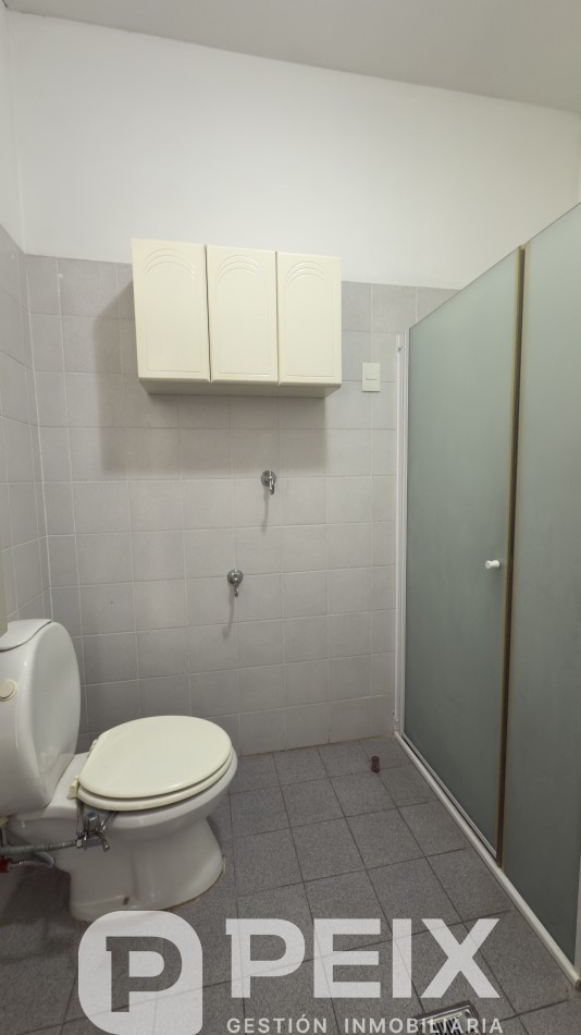 PROPIEDAD MIXTA CON ESPACIO PROFESIONAL Y VIVIENDA