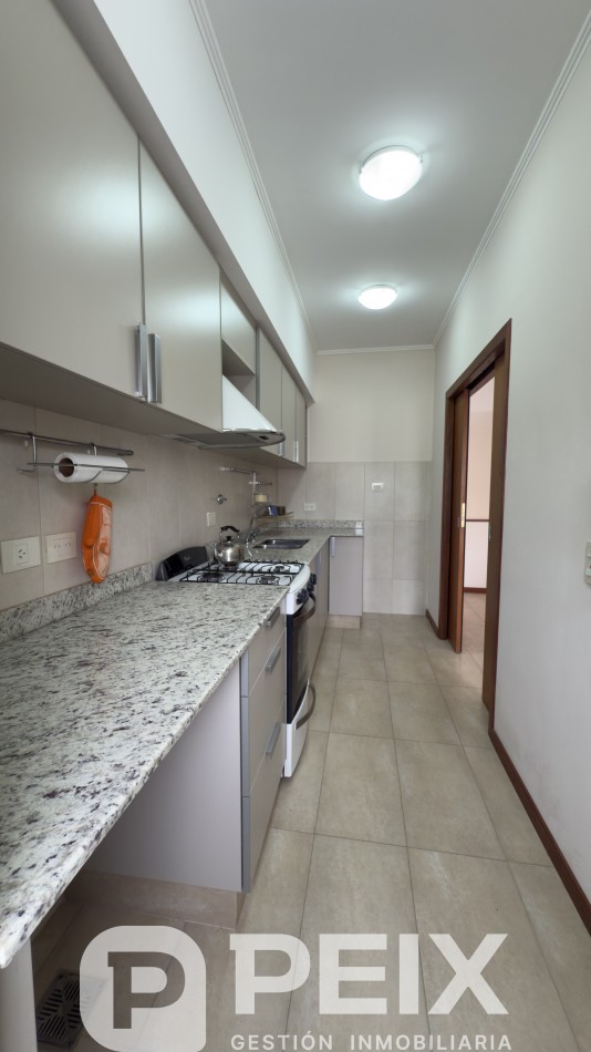 PROPIEDAD MIXTA CON ESPACIO PROFESIONAL Y VIVIENDA