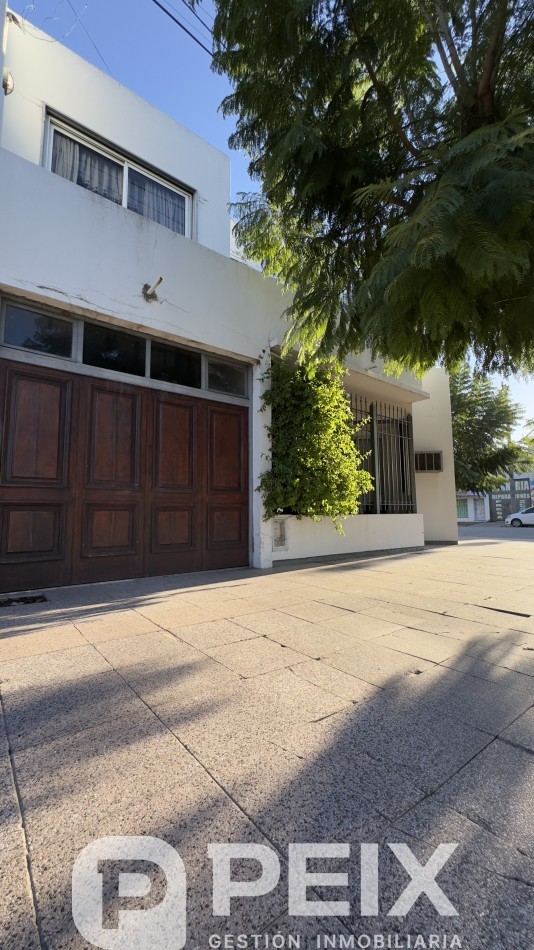 HERMOSA ESQUINA CON DISEÑO Y ARQUITECTURA DE CALIDAD 