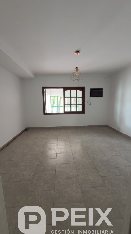HERMOSA CASA CON COMODOS AMBIENTES