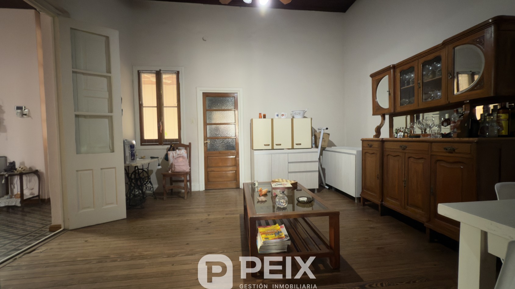 CASA SOBRE GRAN LOTE CENTRICO 