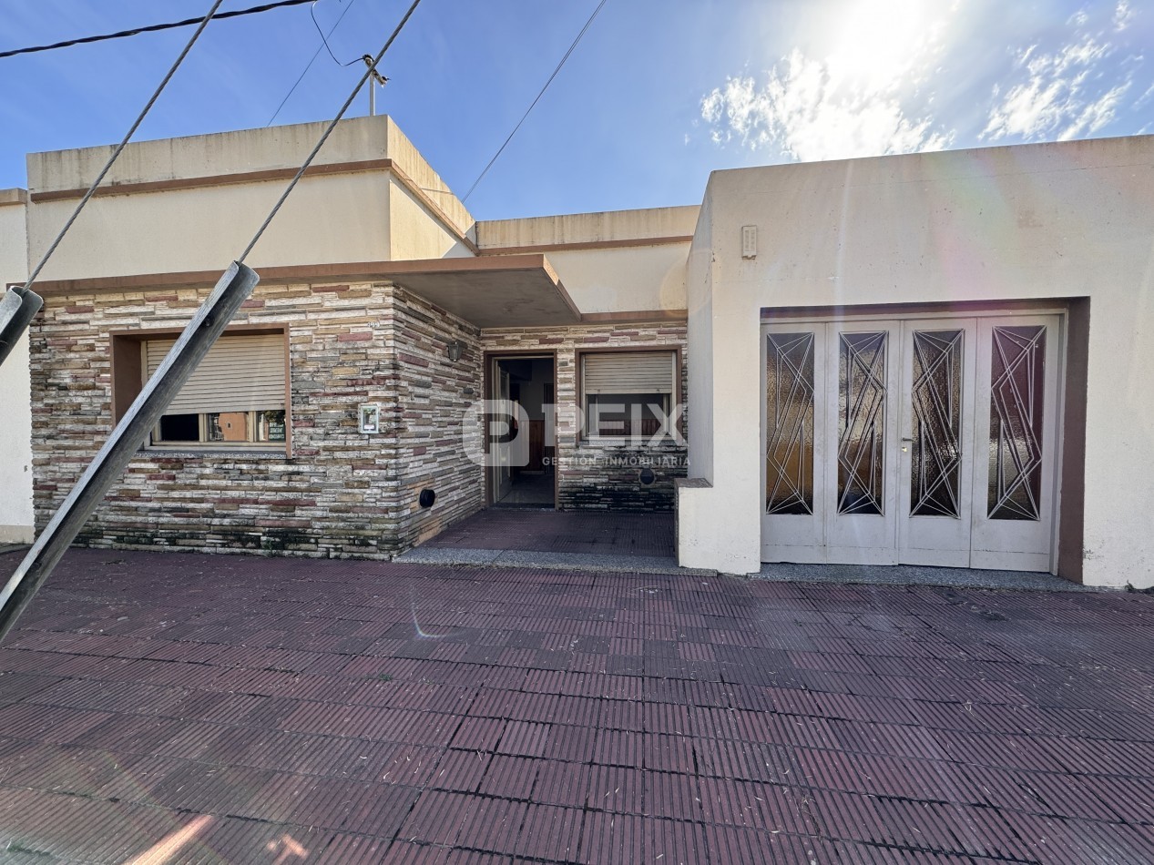 CASA EN VENTA 3 AMB.