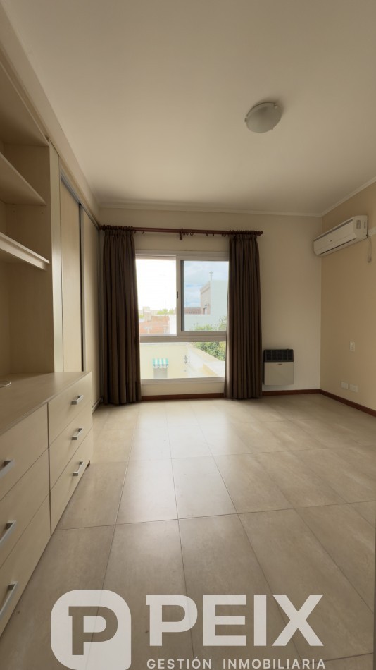 PROPIEDAD MIXTA CON ESPACIO PROFESIONAL Y VIVIENDA
