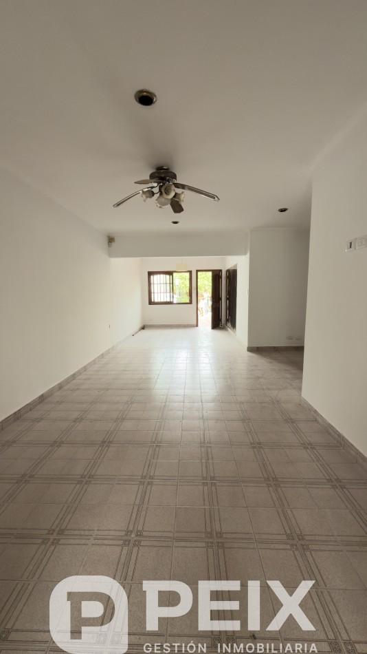 HERMOSA CASA CON COMODOS AMBIENTES