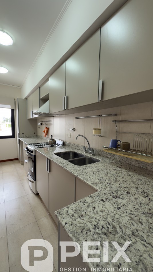 PROPIEDAD MIXTA CON ESPACIO PROFESIONAL Y VIVIENDA