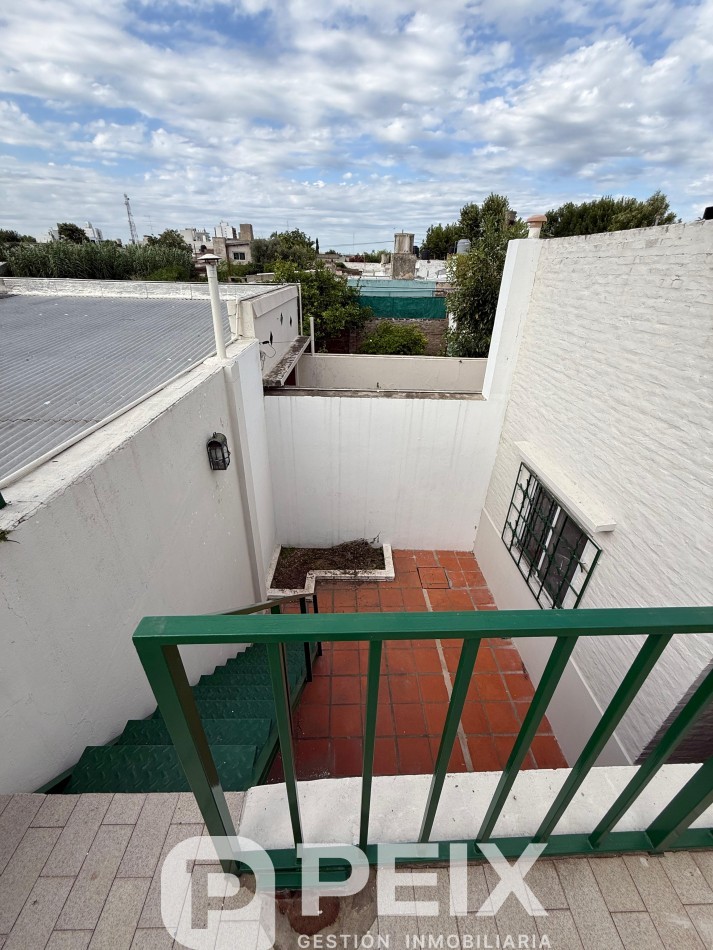 HERMOSA CASA CON COMODOS AMBIENTES
