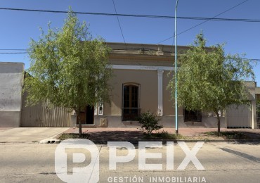 CASA SOBRE GRAN LOTE CENTRICO 