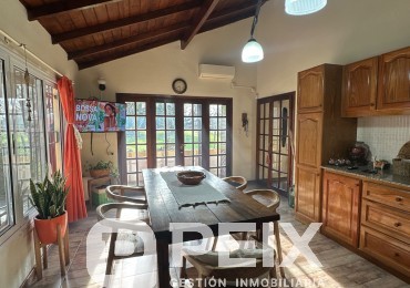 CASA QUINTA AMPLIA Y ENCANTADORA 